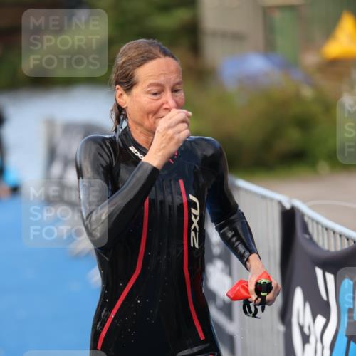 25.08.2024 - Elbe Triathlon Hamburg H.Heesch http://msf.ph/oto/6844740 25.08.2024 08:47:12 Schwimmen 125, 146, 193, 194 meine-sportfotos.de