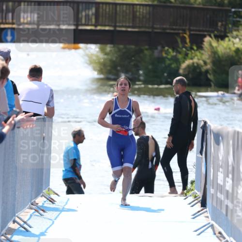 25.08.2024 - Elbe Triathlon Hamburg H.Heesch http://msf.ph/oto/6844742 25.08.2024 14:43:08 Schwimmen  meine-sportfotos.de