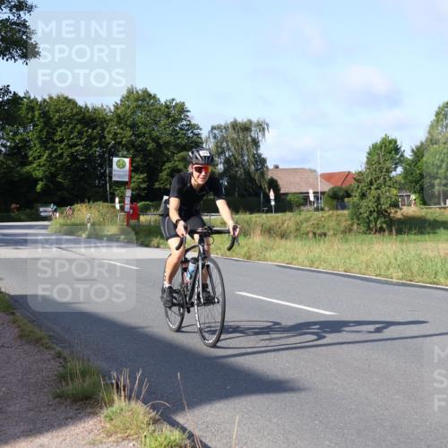 25.08.2024 - Elbe Triathlon Hamburg Fuchs,  Jonas http://msf.ph/oto/6844744 25.08.2024 09:44:38 Radfahren 276, 257, 516 meine-sportfotos.de