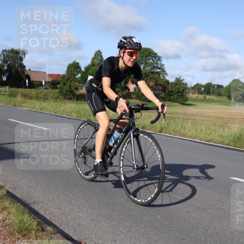 25.08.2024 - Elbe Triathlon Hamburg Fuchs,  Jonas http://msf.ph/oto/6844760 25.08.2024 09:44:39 Radfahren 516 meine-sportfotos.de