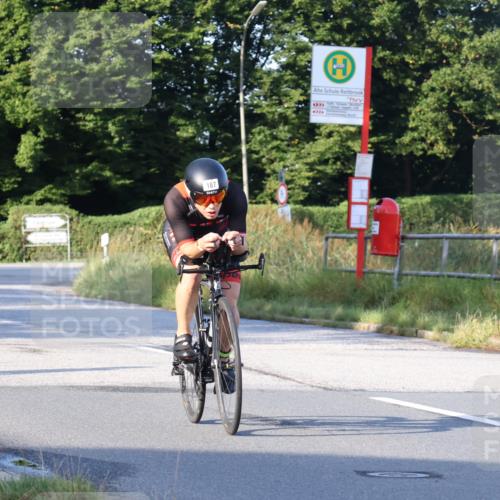 25.08.2024 - Elbe Triathlon Hamburg Fuchs,  Jonas http://msf.ph/oto/6844789 25.08.2024 09:04:46 Radfahren 187 meine-sportfotos.de