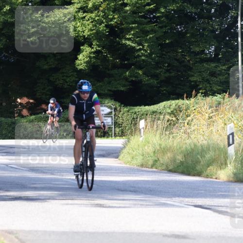 25.08.2024 - Elbe Triathlon Hamburg Fuchs,  Jonas http://msf.ph/oto/6844804 25.08.2024 09:44:54 Radfahren 330, 168, 211, 450, 154, 512 meine-sportfotos.de