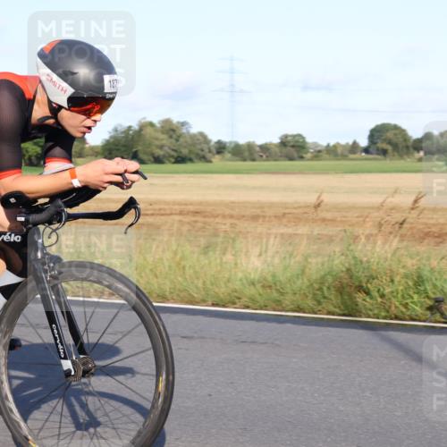 25.08.2024 - Elbe Triathlon Hamburg Fuchs,  Jonas http://msf.ph/oto/6844822 25.08.2024 09:04:47 Radfahren 187 meine-sportfotos.de