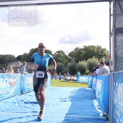 25.08.2024 - Elbe Triathlon Hamburg H.Heesch http://msf.ph/oto/6844824 25.08.2024 10:35:13 Ziel 169, 172 meine-sportfotos.de
