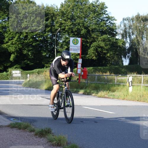 25.08.2024 - Elbe Triathlon Hamburg Fuchs,  Jonas http://msf.ph/oto/6844841 25.08.2024 09:05:00 Radfahren 164 meine-sportfotos.de