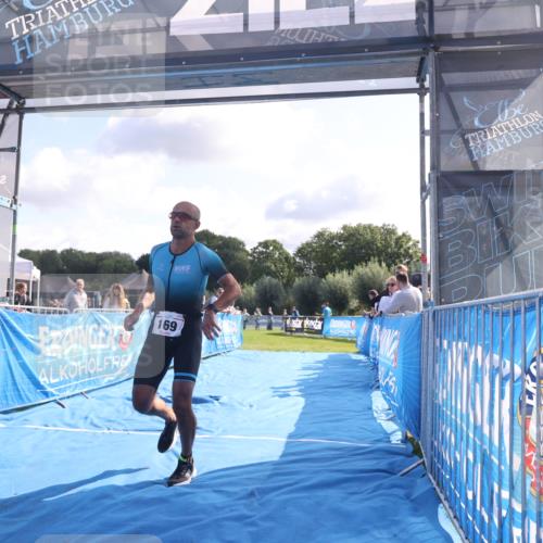 25.08.2024 - Elbe Triathlon Hamburg H.Heesch http://msf.ph/oto/6844856 25.08.2024 10:35:14 Ziel 169, 172 meine-sportfotos.de