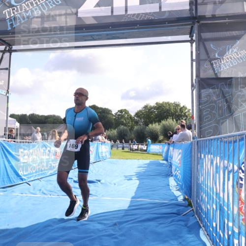 25.08.2024 - Elbe Triathlon Hamburg H.Heesch http://msf.ph/oto/6844862 25.08.2024 10:35:14 Ziel 169, 172 meine-sportfotos.de