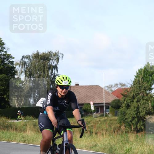 25.08.2024 - Elbe Triathlon Hamburg Fuchs,  Jonas http://msf.ph/oto/6844884 25.08.2024 09:47:01 Radfahren 361, 302, 141, 471, 486 meine-sportfotos.de