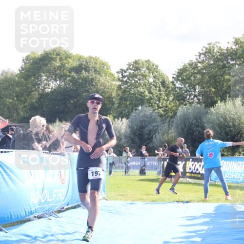 25.08.2024 - Elbe Triathlon Hamburg H.Heesch http://msf.ph/oto/6844896 25.08.2024 10:35:47 Ziel 55, 197 meine-sportfotos.de