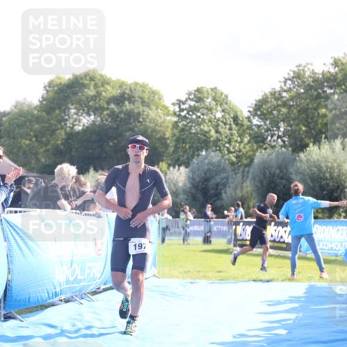 25.08.2024 - Elbe Triathlon Hamburg H.Heesch http://msf.ph/oto/6844906 25.08.2024 10:35:47 Ziel 55, 197 meine-sportfotos.de