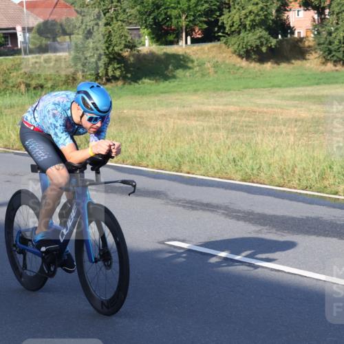 25.08.2024 - Elbe Triathlon Hamburg Fuchs,  Jonas http://msf.ph/oto/6844924 25.08.2024 09:05:17 Radfahren 71 meine-sportfotos.de