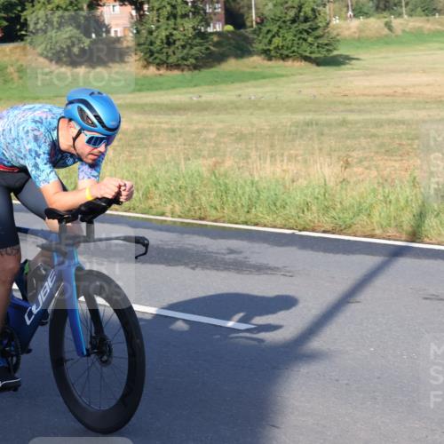 25.08.2024 - Elbe Triathlon Hamburg Fuchs,  Jonas http://msf.ph/oto/6844929 25.08.2024 09:05:17 Radfahren 71 meine-sportfotos.de