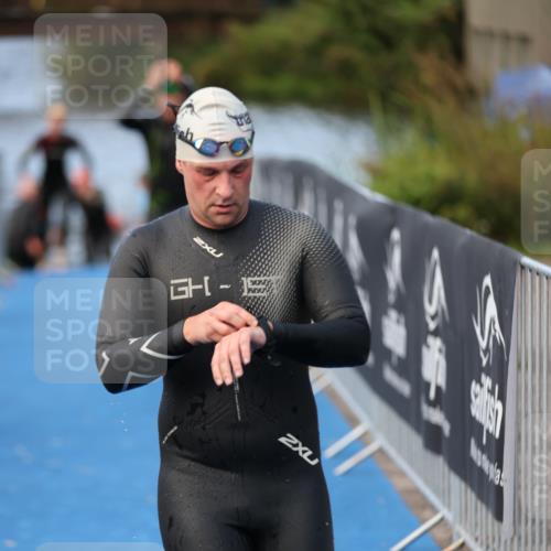 25.08.2024 - Elbe Triathlon Hamburg H.Heesch http://msf.ph/oto/6844964 25.08.2024 08:47:21 Schwimmen 119, 122, 125, 137, 165, 193, 194 meine-sportfotos.de