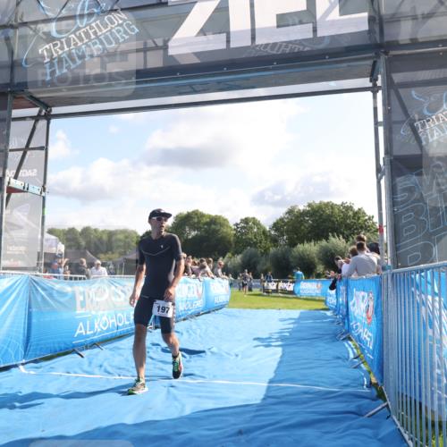 25.08.2024 - Elbe Triathlon Hamburg H.Heesch http://msf.ph/oto/6845048 25.08.2024 10:35:49 Ziel 55, 197 meine-sportfotos.de
