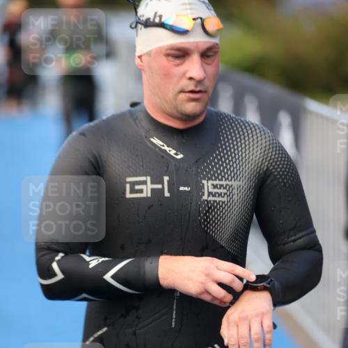 25.08.2024 - Elbe Triathlon Hamburg H.Heesch http://msf.ph/oto/6845052 25.08.2024 08:47:22 Schwimmen 119, 122, 125, 130, 137, 165, 181, 185, 193, 194 meine-sportfotos.de
