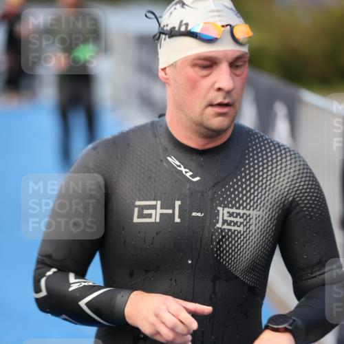 25.08.2024 - Elbe Triathlon Hamburg H.Heesch http://msf.ph/oto/6845063 25.08.2024 08:47:22 Schwimmen 119, 122, 125, 130, 137, 165, 181, 185, 193, 194 meine-sportfotos.de