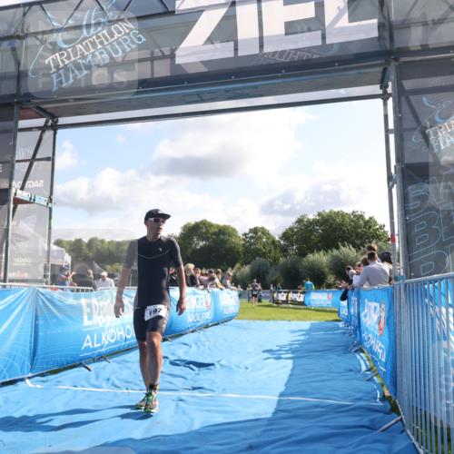 25.08.2024 - Elbe Triathlon Hamburg H.Heesch http://msf.ph/oto/6845082 25.08.2024 10:35:49 Ziel 55, 197 meine-sportfotos.de