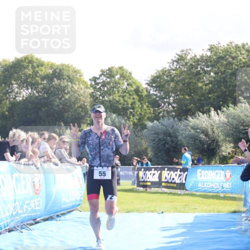 25.08.2024 - Elbe Triathlon Hamburg H.Heesch http://msf.ph/oto/6845108 25.08.2024 10:35:54 Ziel 55, 197 meine-sportfotos.de