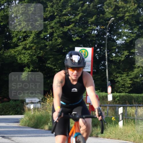 25.08.2024 - Elbe Triathlon Hamburg Fuchs,  Jonas http://msf.ph/oto/6845115 25.08.2024 09:47:30 Radfahren 441, 271, 488, 493, 223, 245 meine-sportfotos.de