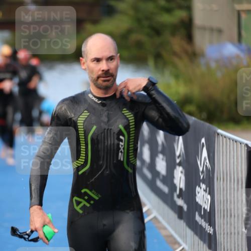 25.08.2024 - Elbe Triathlon Hamburg H.Heesch http://msf.ph/oto/6845135 25.08.2024 08:47:26 Schwimmen 119, 122, 125, 130, 137, 165, 181, 185, 193, 194 meine-sportfotos.de
