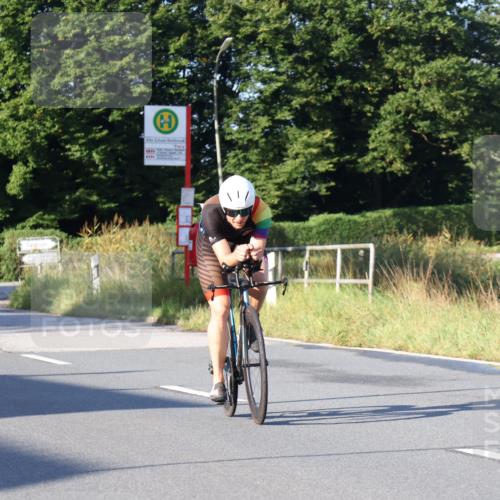 25.08.2024 - Elbe Triathlon Hamburg Fuchs,  Jonas http://msf.ph/oto/6845146 25.08.2024 09:06:00 Radfahren 50, 176 meine-sportfotos.de