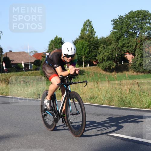 25.08.2024 - Elbe Triathlon Hamburg Fuchs,  Jonas http://msf.ph/oto/6845186 25.08.2024 09:06:01 Radfahren 50, 176 meine-sportfotos.de