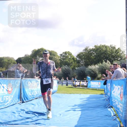 25.08.2024 - Elbe Triathlon Hamburg H.Heesch http://msf.ph/oto/6845190 25.08.2024 10:35:55 Ziel 55, 197 meine-sportfotos.de
