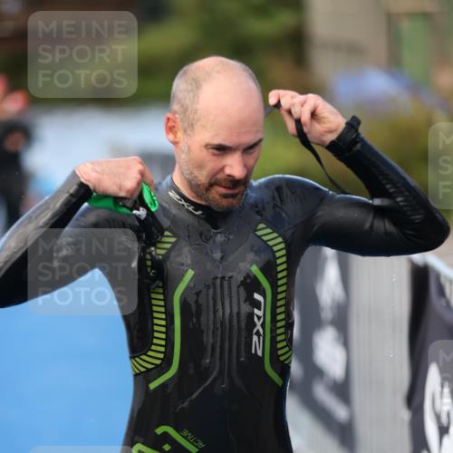 25.08.2024 - Elbe Triathlon Hamburg H.Heesch http://msf.ph/oto/6845202 25.08.2024 08:47:26 Schwimmen 119, 122, 125, 130, 137, 165, 181, 185, 193, 194 meine-sportfotos.de