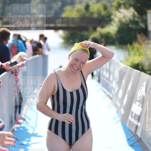 25.08.2024 - Elbe Triathlon Hamburg H.Heesch http://msf.ph/oto/6845221 25.08.2024 14:43:39 Schwimmen  meine-sportfotos.de