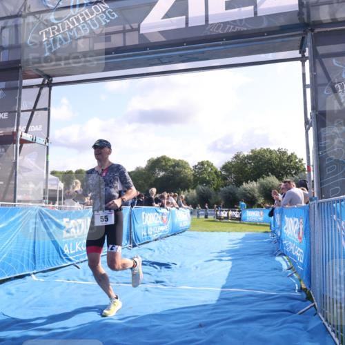 25.08.2024 - Elbe Triathlon Hamburg H.Heesch http://msf.ph/oto/6845243 25.08.2024 10:35:55 Ziel 55, 197 meine-sportfotos.de