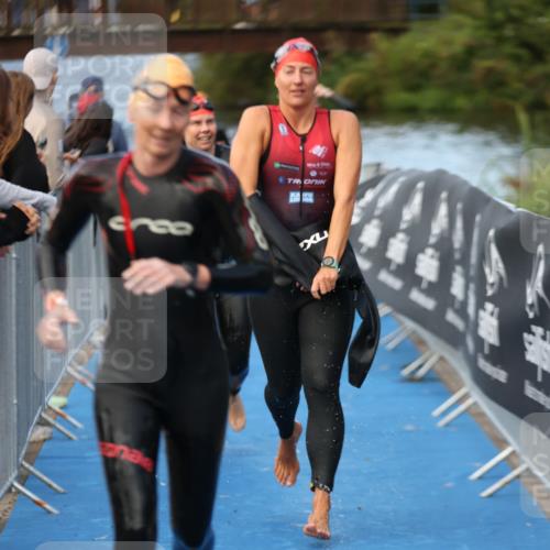 25.08.2024 - Elbe Triathlon Hamburg H.Heesch http://msf.ph/oto/6845259 25.08.2024 08:47:31 Schwimmen 119, 122, 130, 137, 144, 165, 181, 185, 193, 194 meine-sportfotos.de