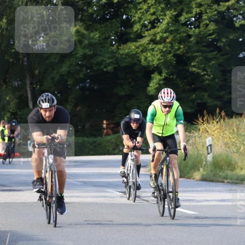 25.08.2024 - Elbe Triathlon Hamburg Fuchs,  Jonas http://msf.ph/oto/6845266 25.08.2024 09:47:54 Radfahren 113, 424, 356, 304, 350, 125, 182, 423 meine-sportfotos.de