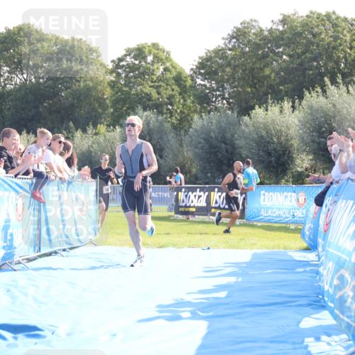 25.08.2024 - Elbe Triathlon Hamburg H.Heesch http://msf.ph/oto/6845288 25.08.2024 10:37:17 Ziel 109, 190, 229 meine-sportfotos.de