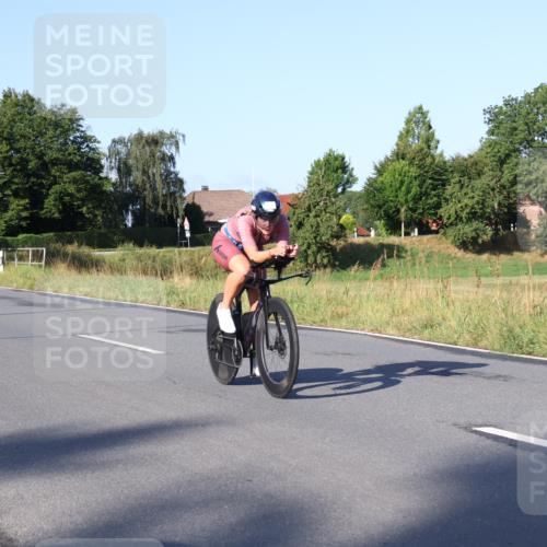 25.08.2024 - Elbe Triathlon Hamburg Fuchs,  Jonas http://msf.ph/oto/6845289 25.08.2024 09:06:12 Radfahren 139 meine-sportfotos.de