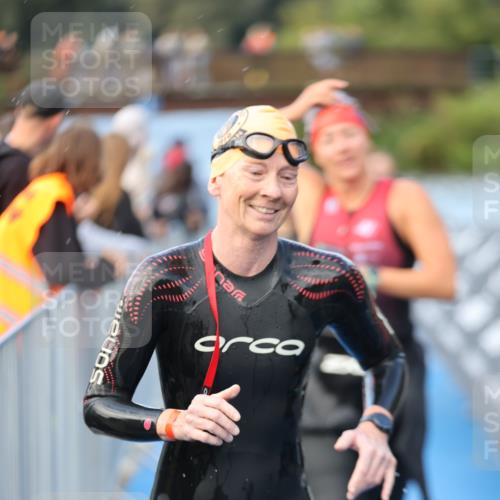 25.08.2024 - Elbe Triathlon Hamburg H.Heesch http://msf.ph/oto/6845305 25.08.2024 08:47:32 Schwimmen 119, 122, 130, 137, 144, 165, 181, 185, 193, 194 meine-sportfotos.de