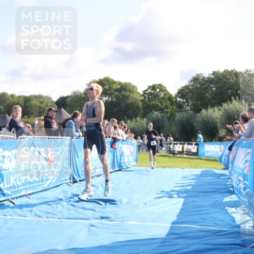 25.08.2024 - Elbe Triathlon Hamburg H.Heesch http://msf.ph/oto/6845315 25.08.2024 10:37:18 Ziel 109, 190, 229 meine-sportfotos.de