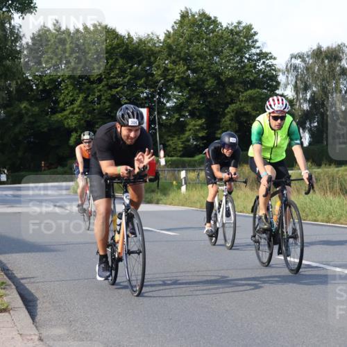 25.08.2024 - Elbe Triathlon Hamburg Fuchs,  Jonas http://msf.ph/oto/6845328 25.08.2024 09:47:55 Radfahren 113, 424, 356, 304, 350, 125, 182, 423 meine-sportfotos.de