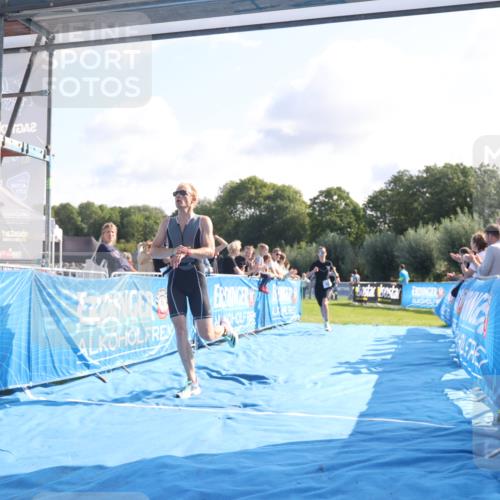 25.08.2024 - Elbe Triathlon Hamburg H.Heesch http://msf.ph/oto/6845341 25.08.2024 10:37:18 Ziel 109, 190, 229 meine-sportfotos.de