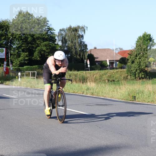 25.08.2024 - Elbe Triathlon Hamburg Fuchs,  Jonas http://msf.ph/oto/6845343 25.08.2024 09:06:30 Radfahren 38, 40 meine-sportfotos.de