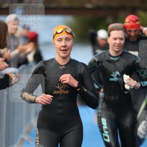 25.08.2024 - Elbe Triathlon Hamburg H.Heesch http://msf.ph/oto/6845349 25.08.2024 08:47:37 Schwimmen 119, 122, 130, 136, 137, 144, 165, 181, 185, 193, 194 meine-sportfotos.de