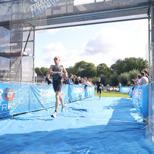 25.08.2024 - Elbe Triathlon Hamburg H.Heesch http://msf.ph/oto/6845357 25.08.2024 10:37:19 Ziel 109, 190, 229 meine-sportfotos.de