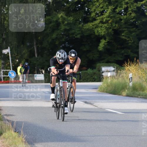 25.08.2024 - Elbe Triathlon Hamburg Fuchs,  Jonas http://msf.ph/oto/6845368 25.08.2024 09:47:59 Radfahren 424, 356, 304, 350, 125, 182, 423 meine-sportfotos.de