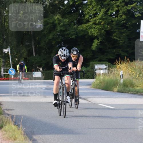 25.08.2024 - Elbe Triathlon Hamburg Fuchs,  Jonas http://msf.ph/oto/6845371 25.08.2024 09:47:59 Radfahren 424, 356, 304, 350, 125, 182, 423 meine-sportfotos.de