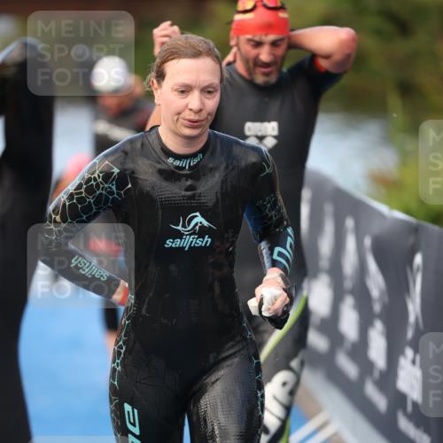 25.08.2024 - Elbe Triathlon Hamburg H.Heesch http://msf.ph/oto/6845389 25.08.2024 08:47:38 Schwimmen 119, 122, 130, 136, 137, 144, 165, 181, 185, 194 meine-sportfotos.de