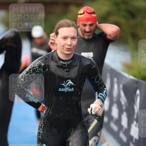 25.08.2024 - Elbe Triathlon Hamburg H.Heesch http://msf.ph/oto/6845401 25.08.2024 08:47:38 Schwimmen 119, 122, 130, 136, 137, 144, 165, 181, 185, 194 meine-sportfotos.de