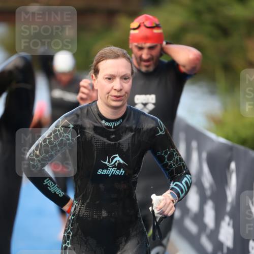 25.08.2024 - Elbe Triathlon Hamburg H.Heesch http://msf.ph/oto/6845404 25.08.2024 08:47:38 Schwimmen 119, 122, 130, 136, 137, 144, 165, 181, 185, 194 meine-sportfotos.de