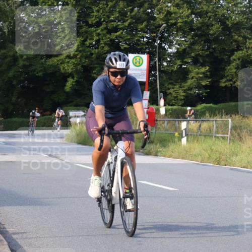25.08.2024 - Elbe Triathlon Hamburg Fuchs,  Jonas http://msf.ph/oto/6845418 25.08.2024 09:48:06 Radfahren 182, 423, 523, 440, 500, 204 meine-sportfotos.de