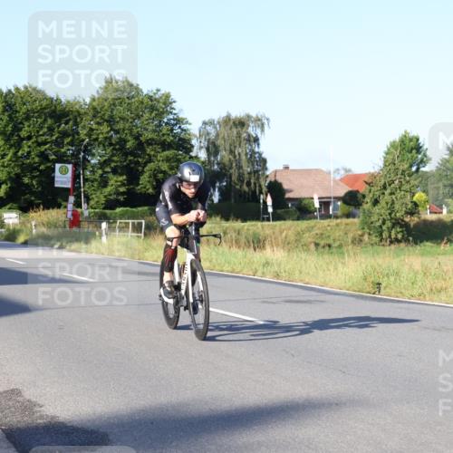 25.08.2024 - Elbe Triathlon Hamburg Fuchs,  Jonas http://msf.ph/oto/6845420 25.08.2024 09:06:35 Radfahren 38, 40, 62 meine-sportfotos.de