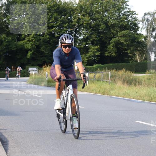 25.08.2024 - Elbe Triathlon Hamburg Fuchs,  Jonas http://msf.ph/oto/6845425 25.08.2024 09:48:06 Radfahren 182, 423, 523, 440, 500, 204 meine-sportfotos.de