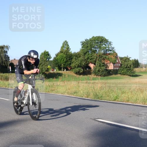 25.08.2024 - Elbe Triathlon Hamburg Fuchs,  Jonas http://msf.ph/oto/6845431 25.08.2024 09:06:35 Radfahren 38, 40, 62 meine-sportfotos.de